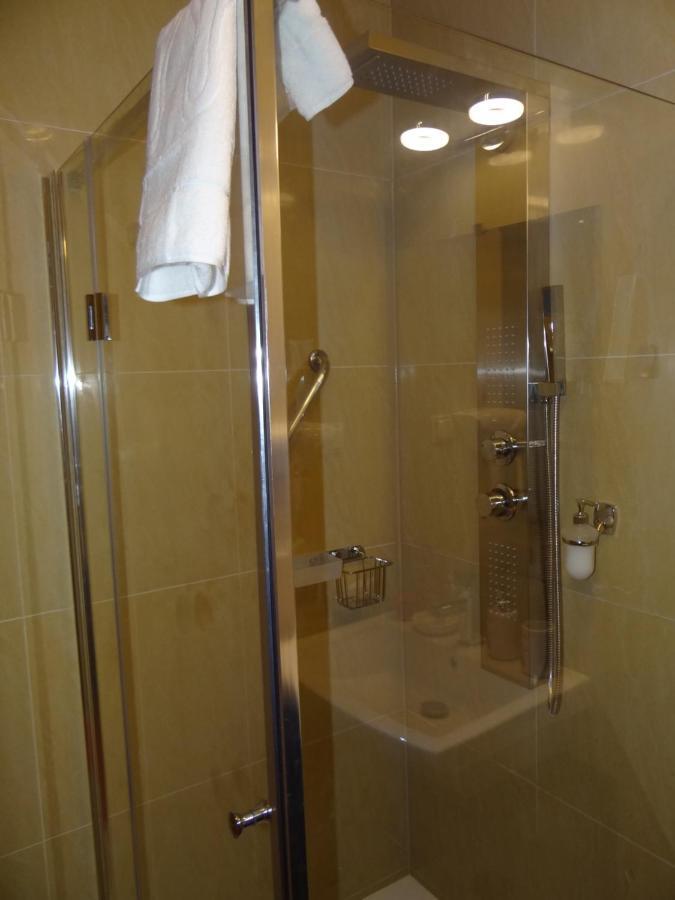 110 Apartment *